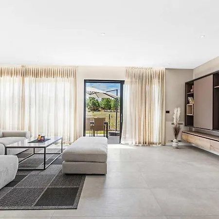 Dafna Holiday home Porec