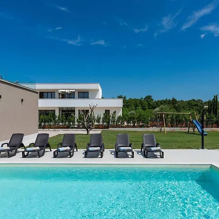 Dafna Holiday home Porec