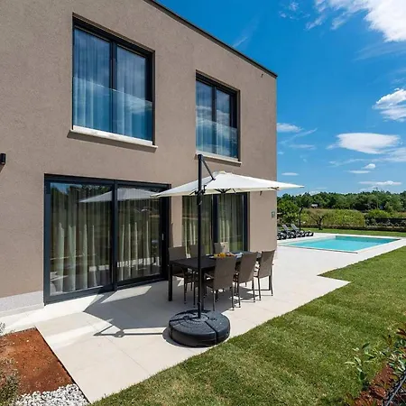 Holiday home Dafna